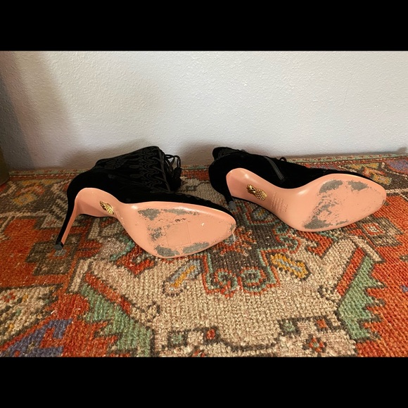 Gorgeous Embroidered Aquazurra boots - Picture 3 of 4